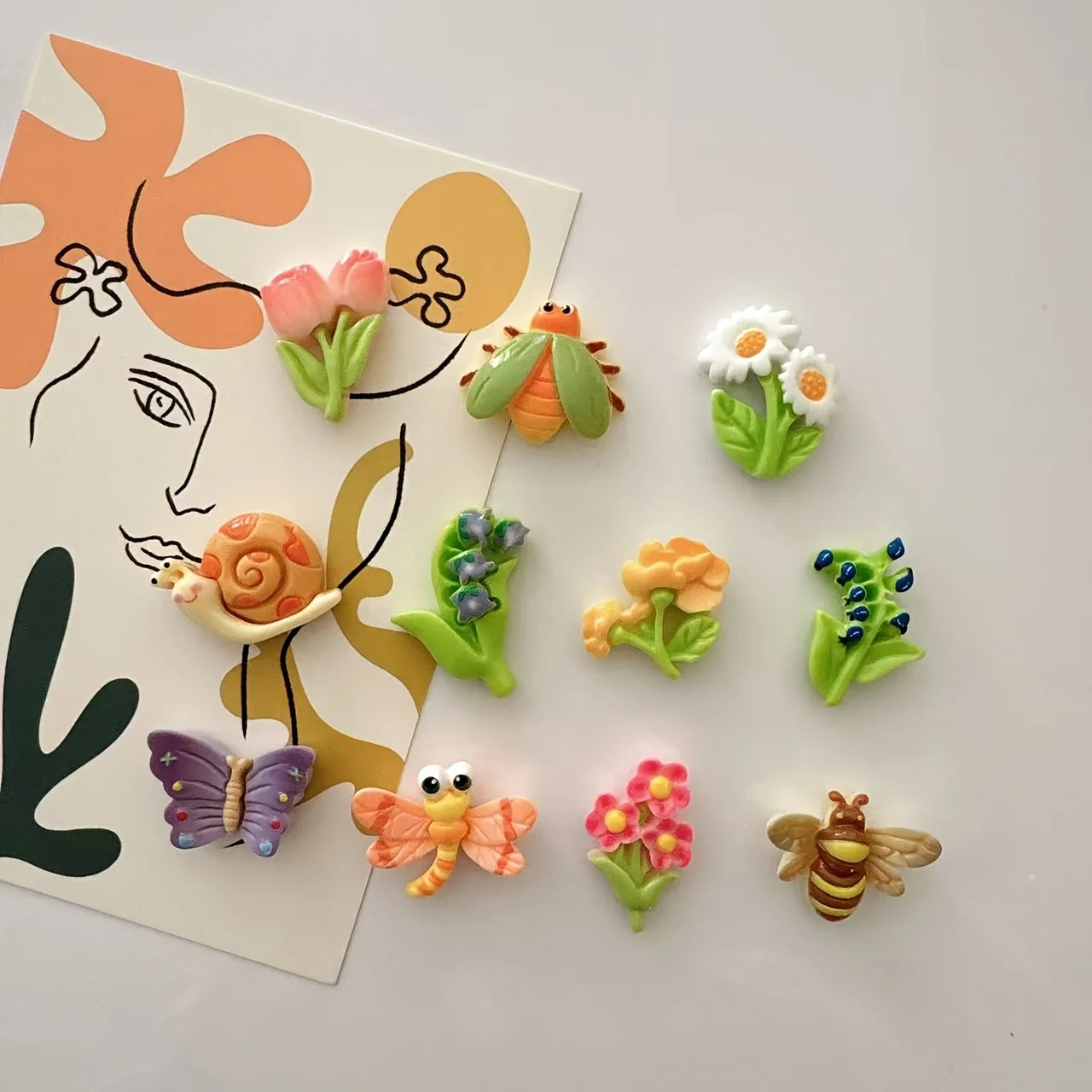6/12pcs Floral and Insect Resin Refrigerator Magnets - Decorative Magnets for Refrigerators, Kitchens, and Whiteboards