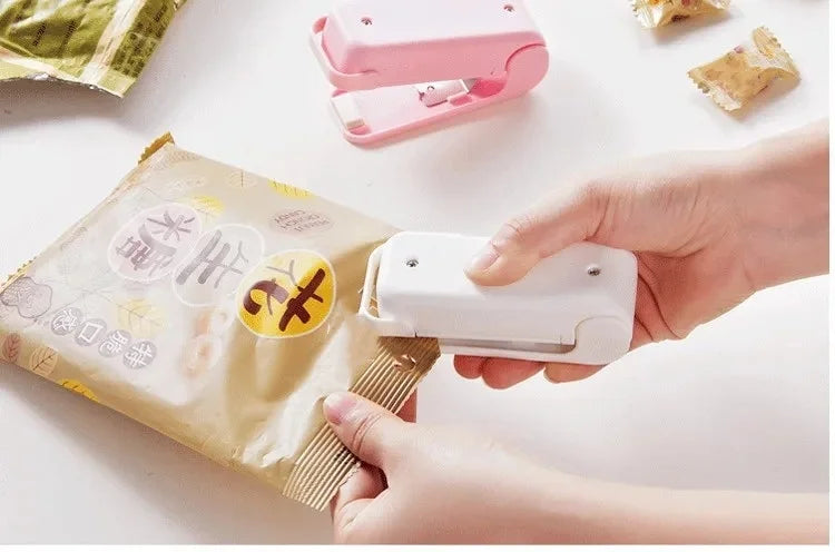 Kitchen Handheld Snack Sealer Snack Bag Clips Plastic Bag Sealer For Freshness Machine Package Sealer Food Bag Closure Packing