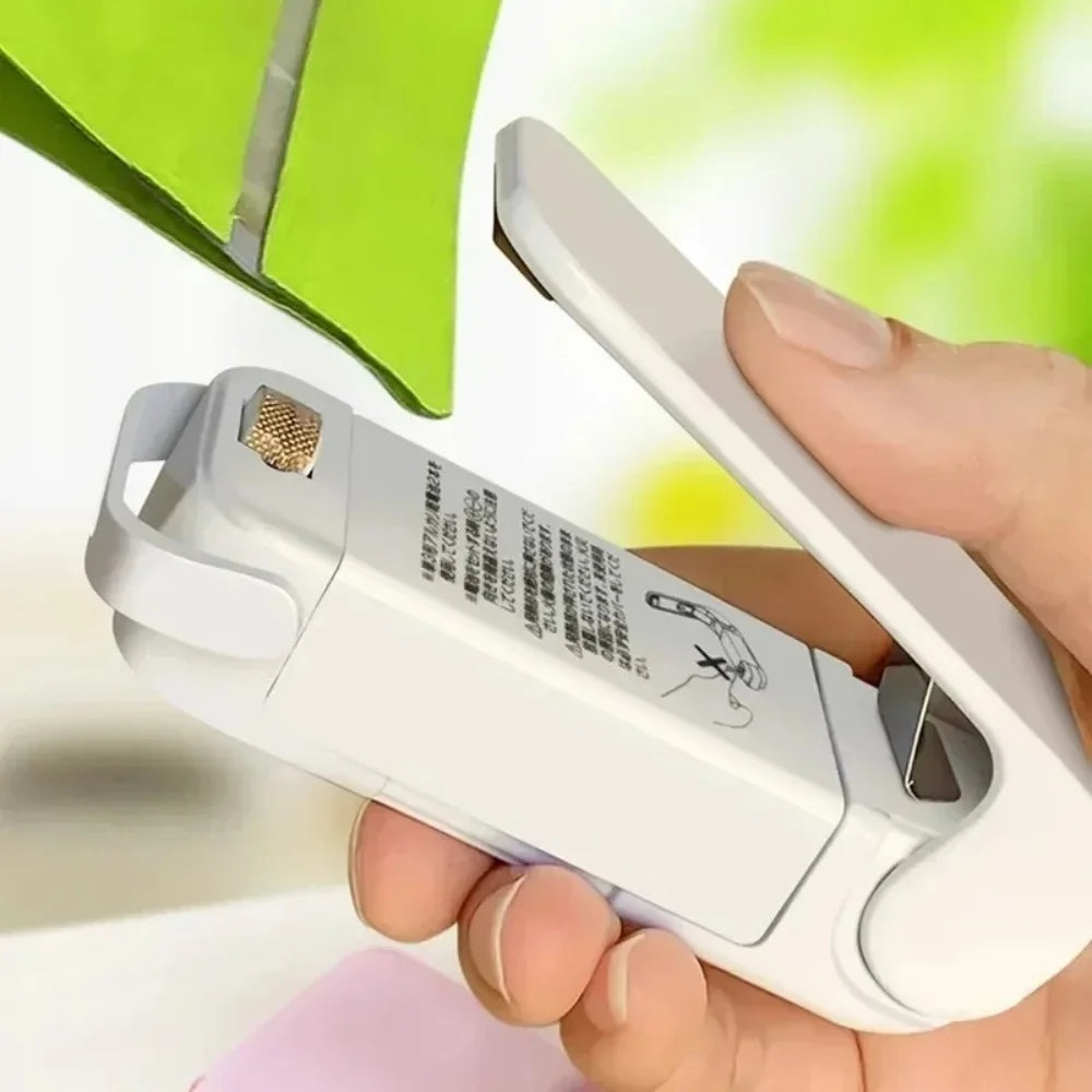 Kitchen Handheld Snack Sealer Snack Bag Clips Plastic Bag Sealer For Freshness Machine Package Sealer Food Bag Closure Packing